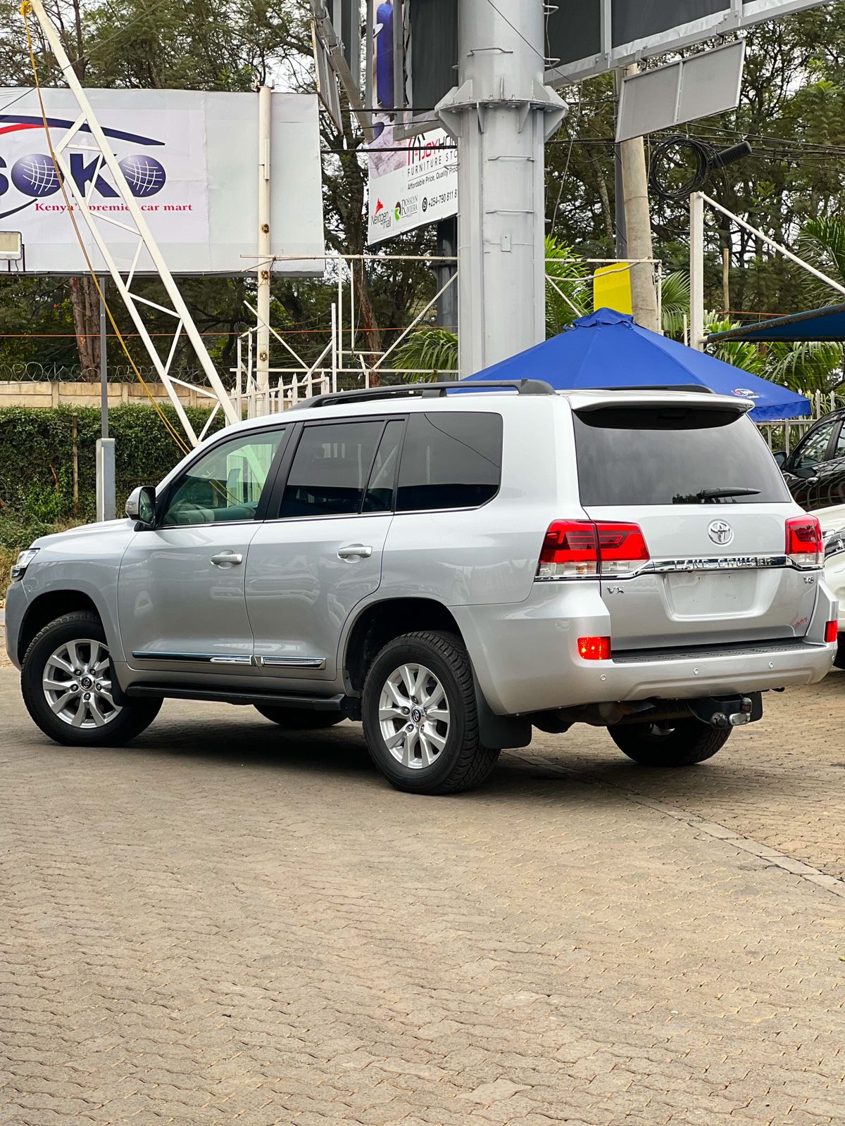 toyota-land-cruiser-2016-1301