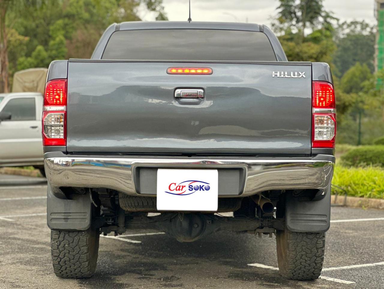 toyota-hilux-2013-1306
