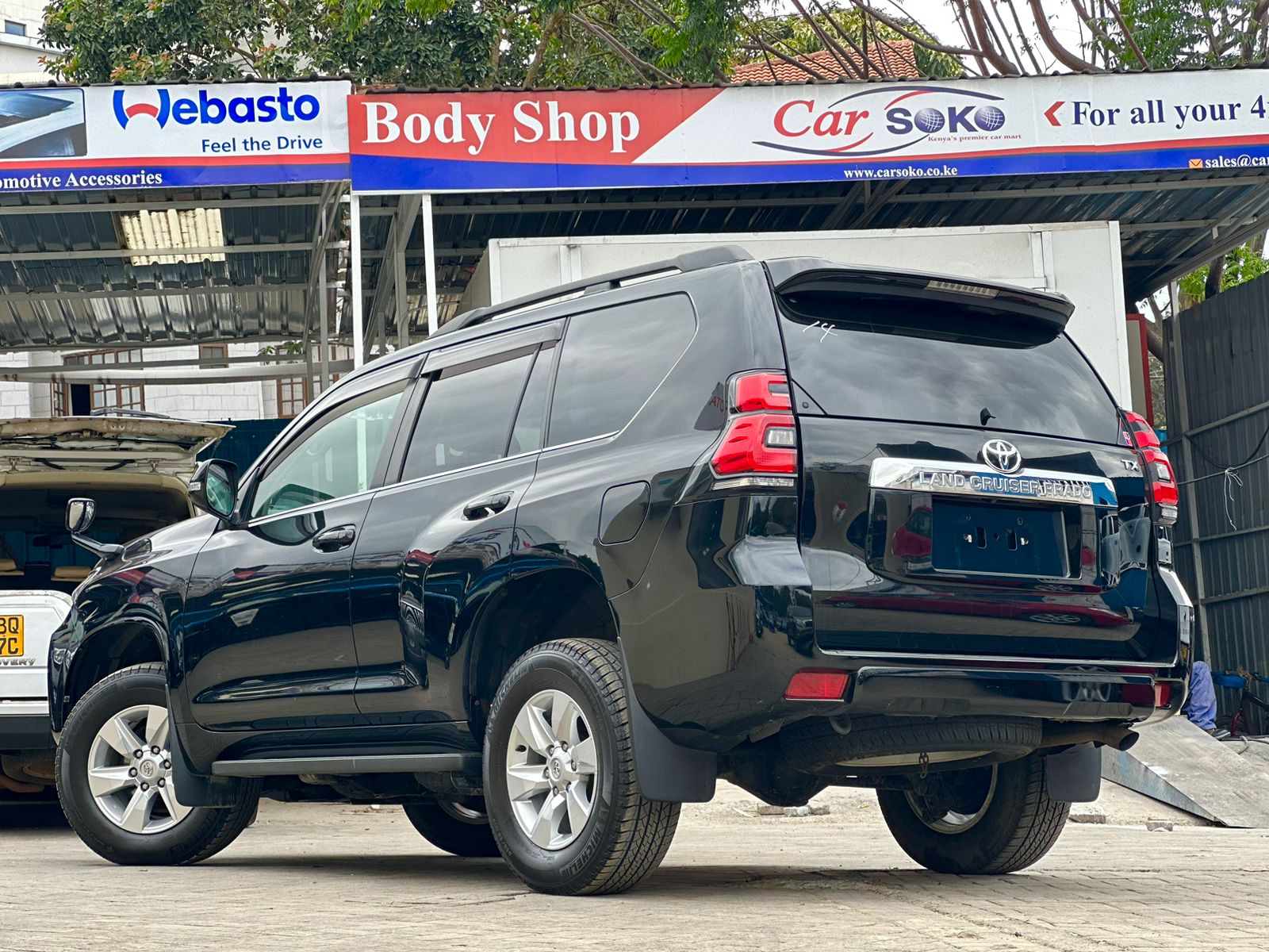 toyota-land-cruiser-prado-2018-1313