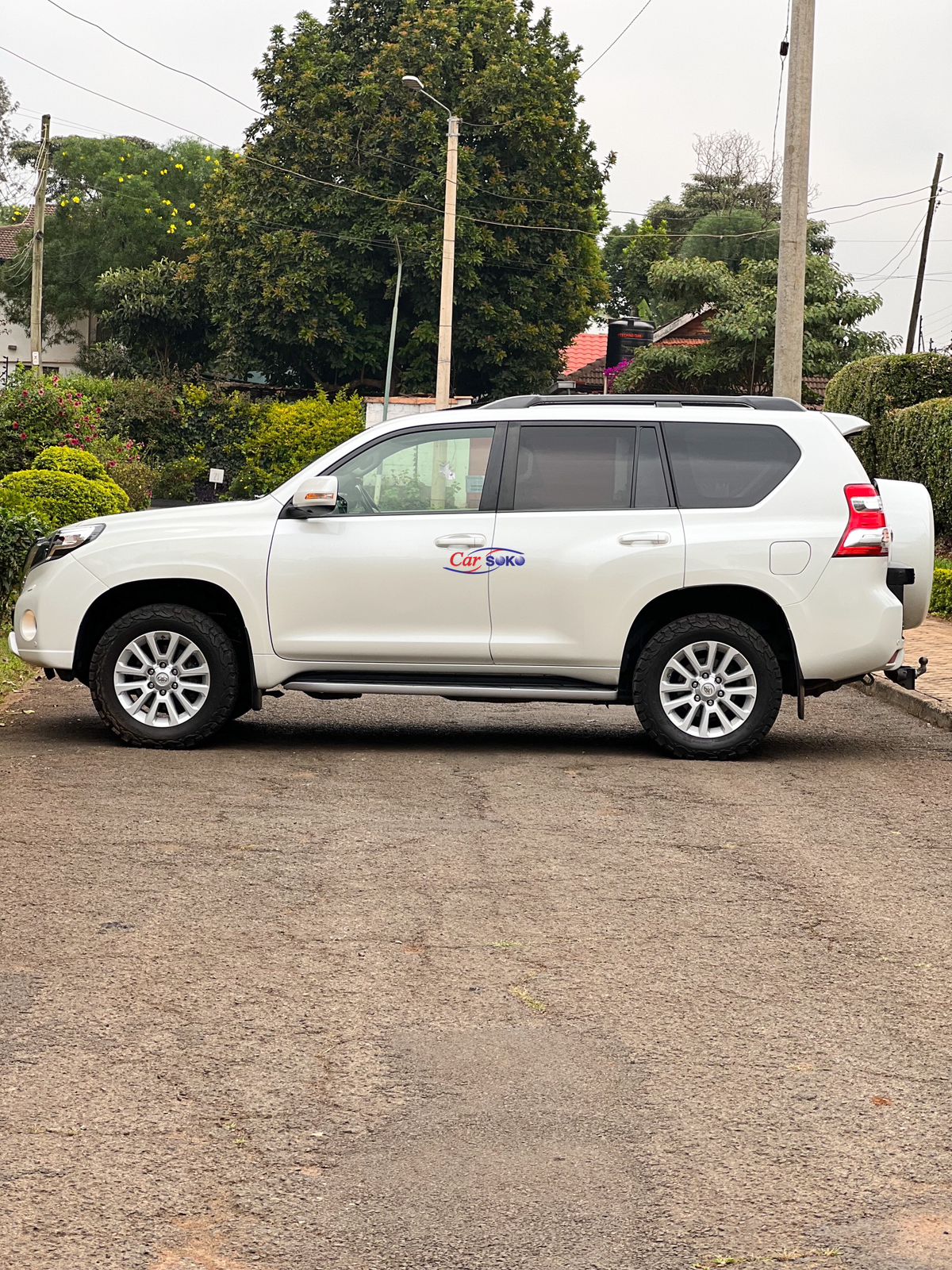 toyota-land-cruiser-prado-2016-1319