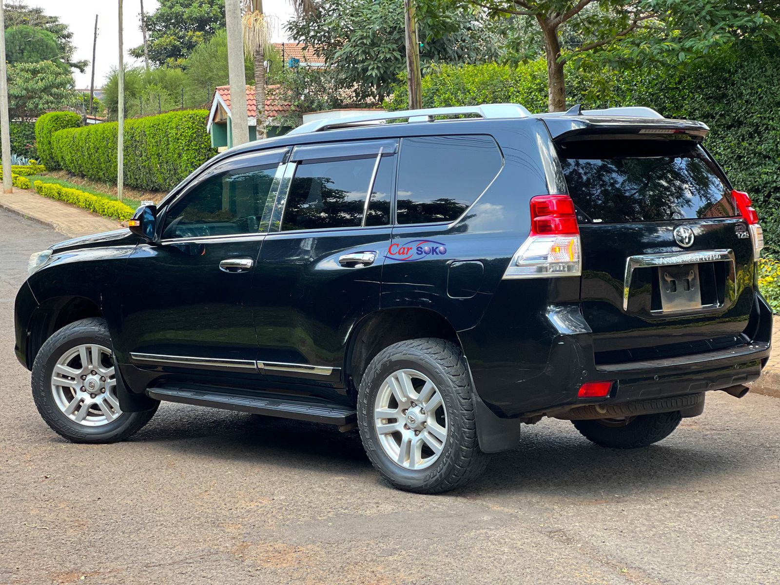toyota-land-cruiser-prado-2012-1337