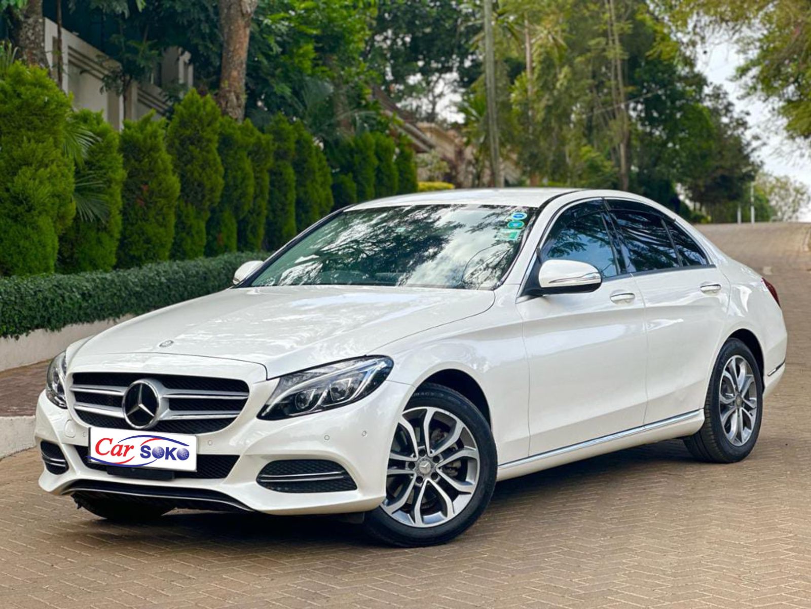 mercedes-benz-c200-2015-1348