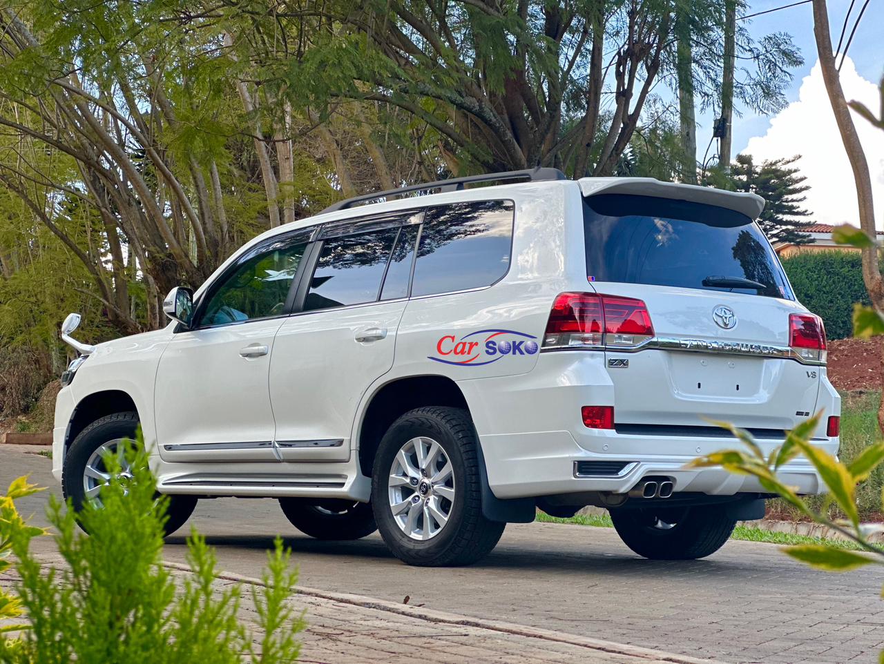 toyota-land-cruiser-2017-1354