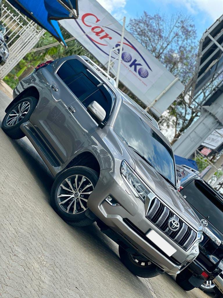 toyota-land-cruiser-prado-2022-1360