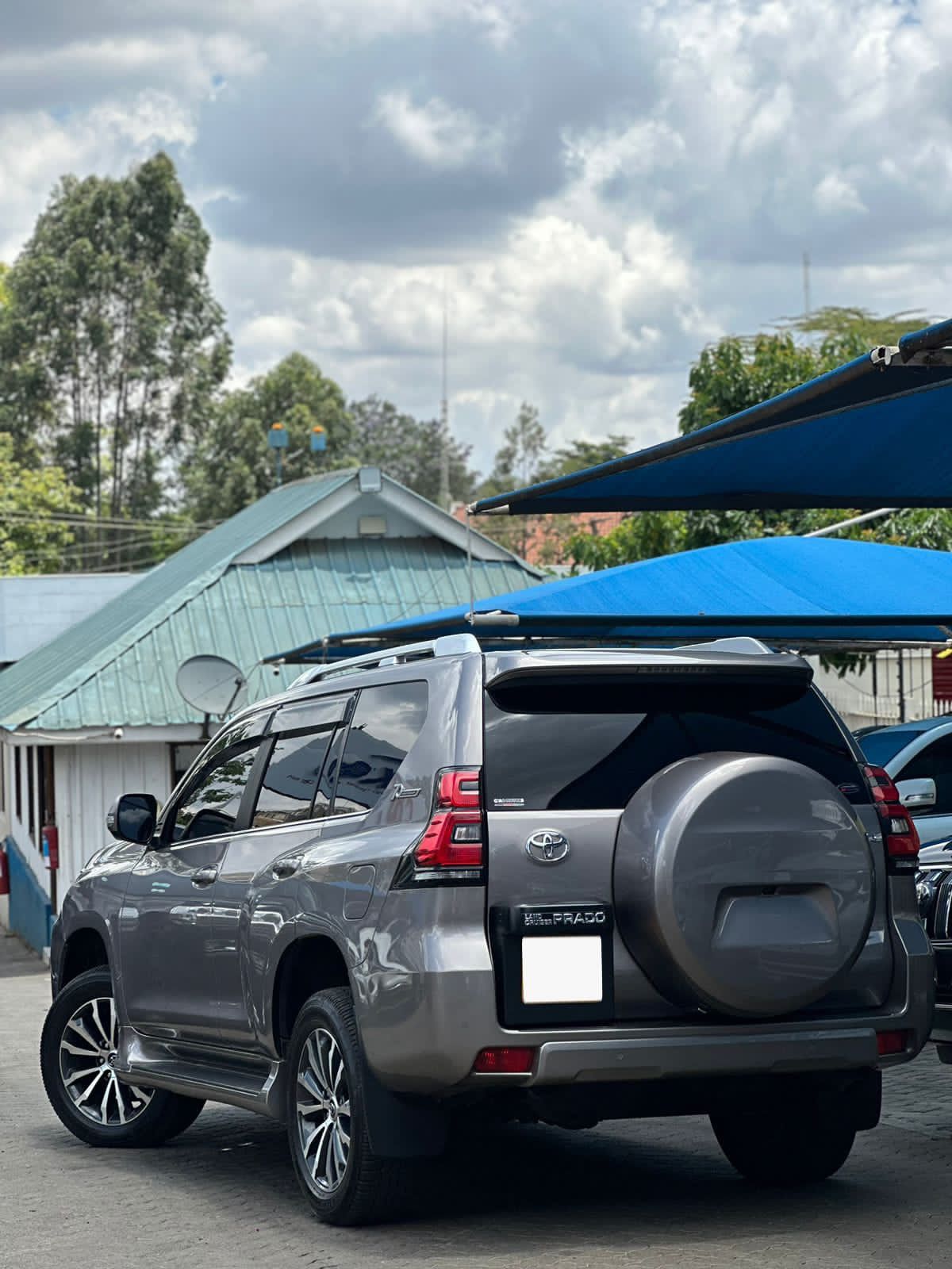 toyota-land-cruiser-prado-2022-1360