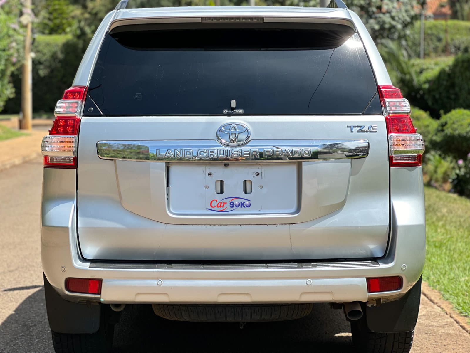 toyota-land-cruiser-prado-2015-1364