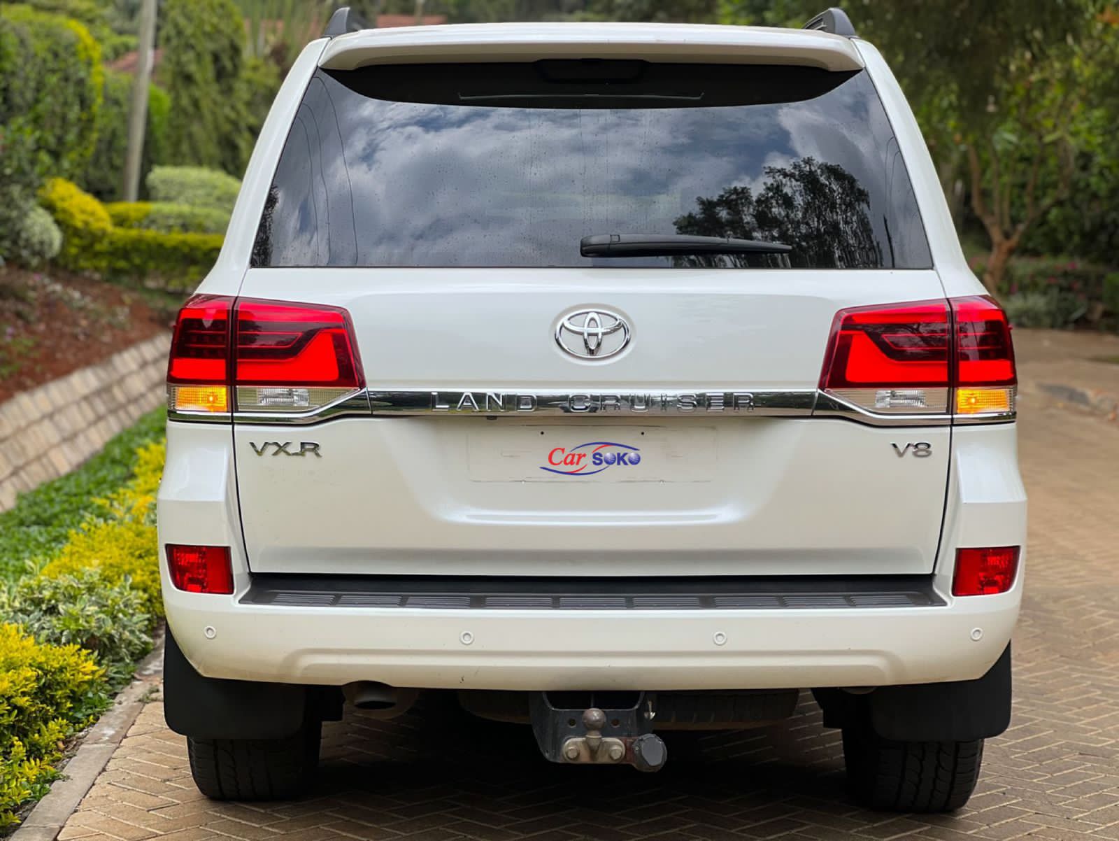 toyota-land-cruiser-2016-1365