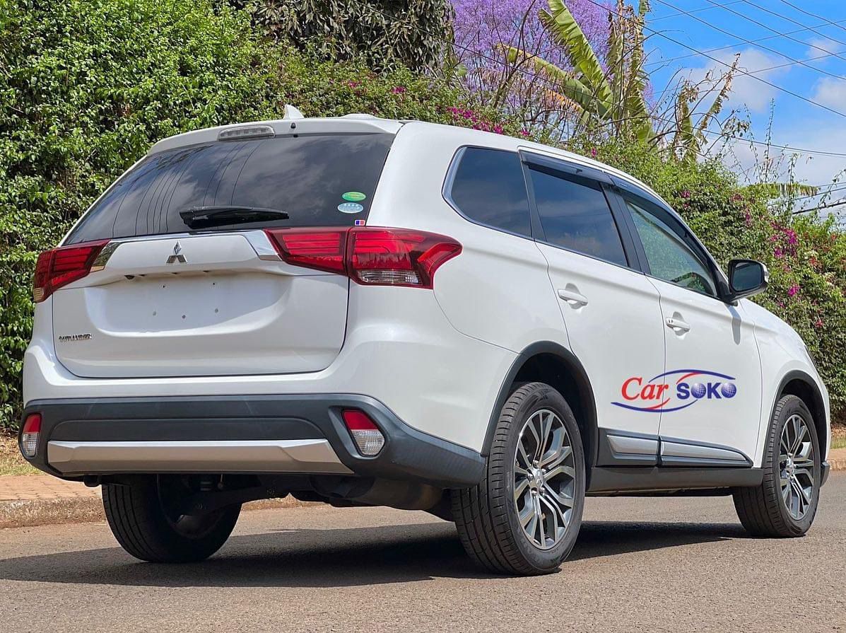 mitsubishi-outlander-2015-1368