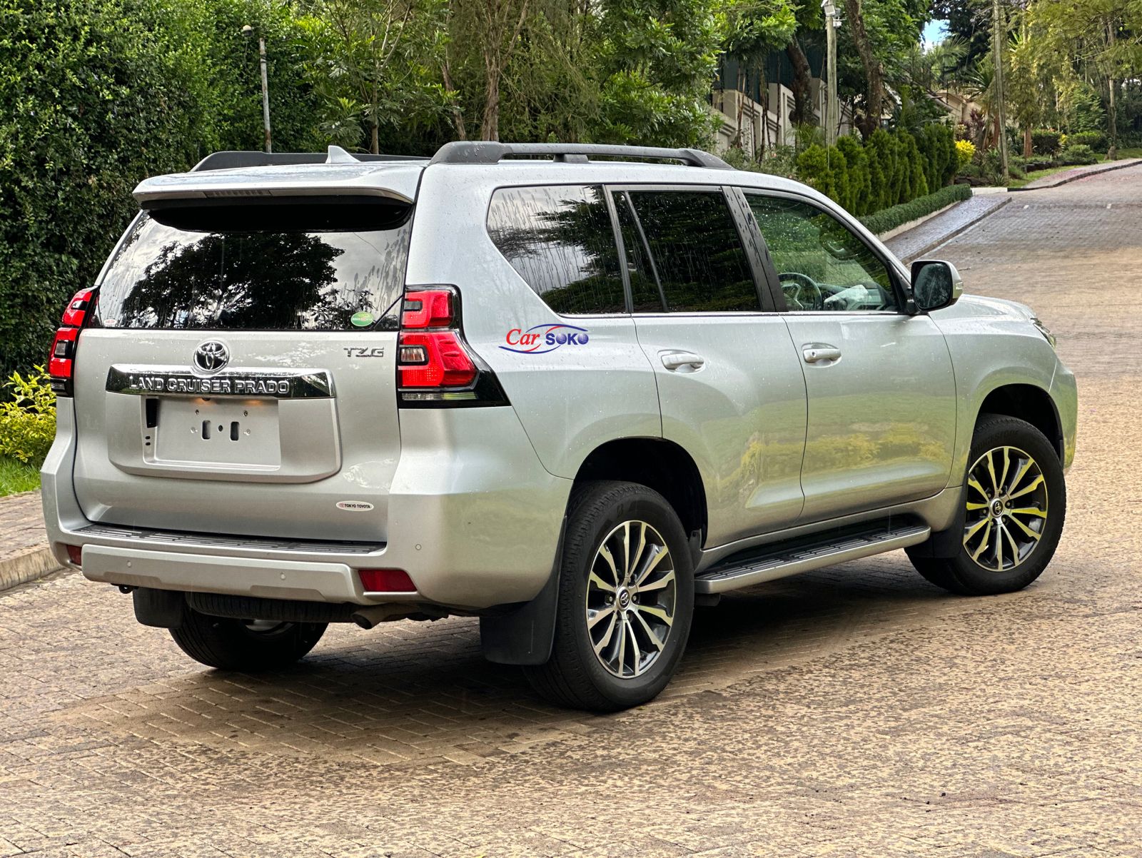 toyota-land-cruiser-prado-2019-1380