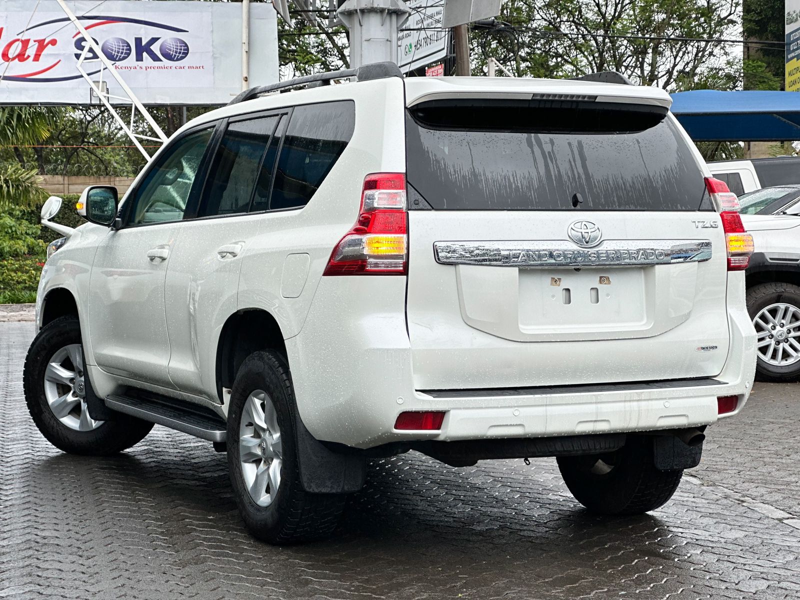 toyota-land-cruiser-prado-2016-1383
