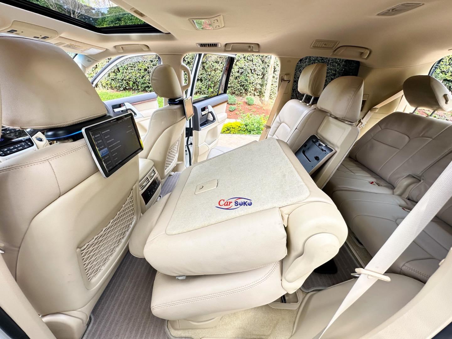 toyota-land-cruiser-2016-1389