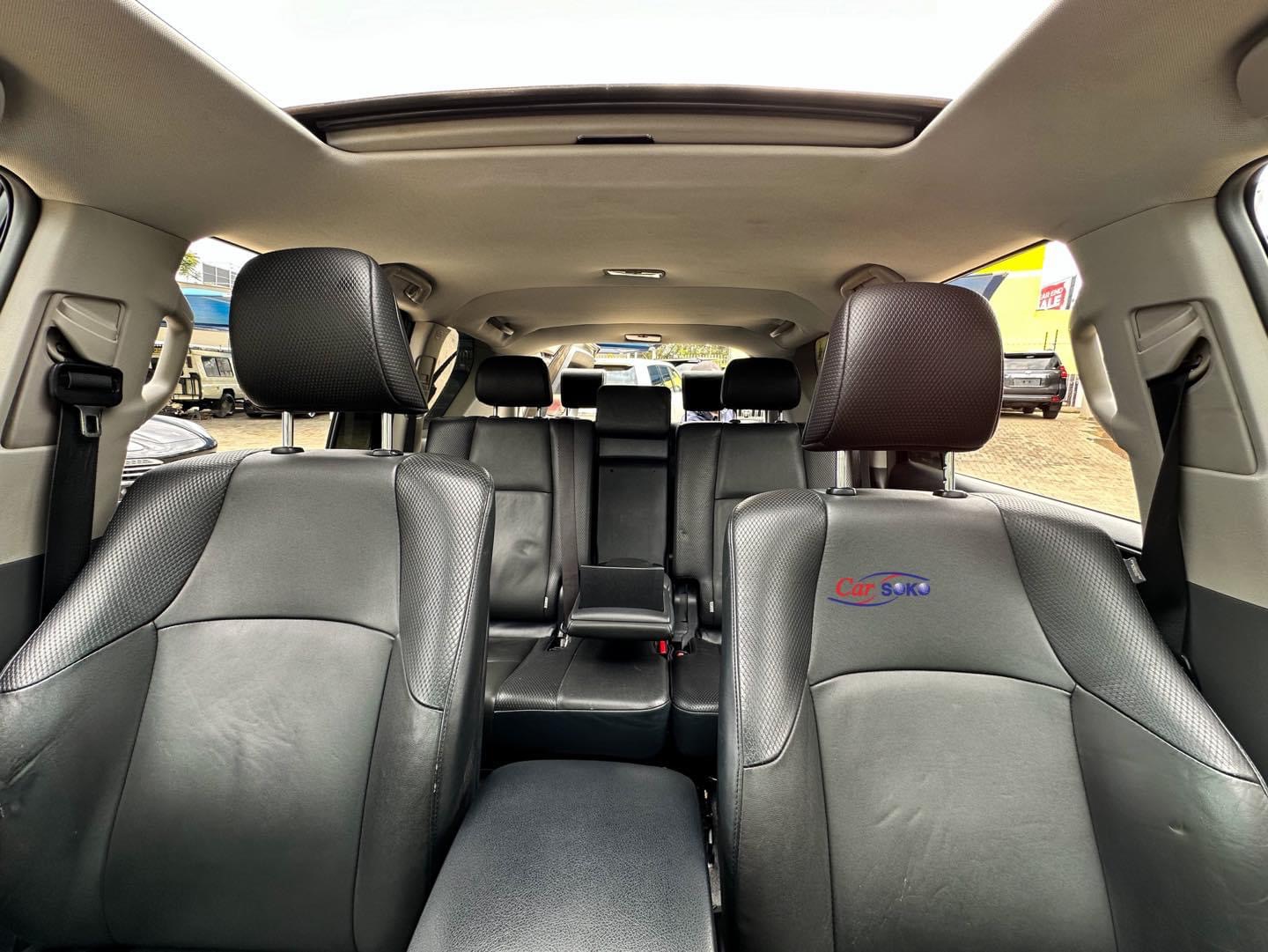 toyota-land-cruiser-prado-2013-1391