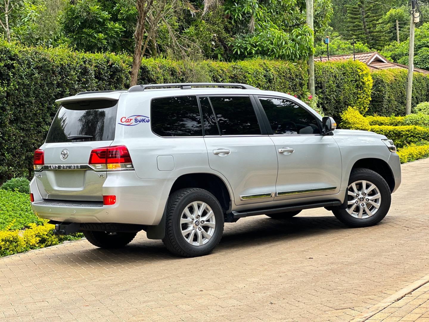 toyota-land-cruiser-2016-1395
