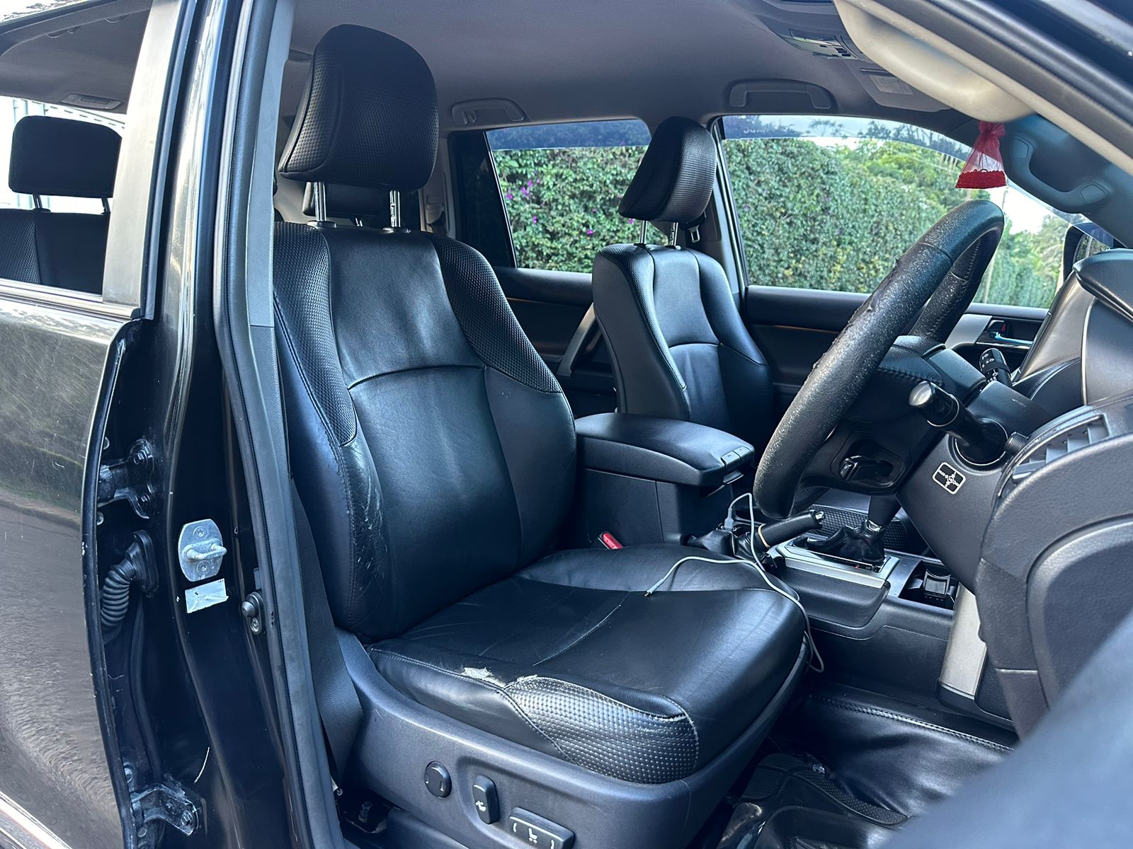 toyota-land-cruiser-prado-2011-1399