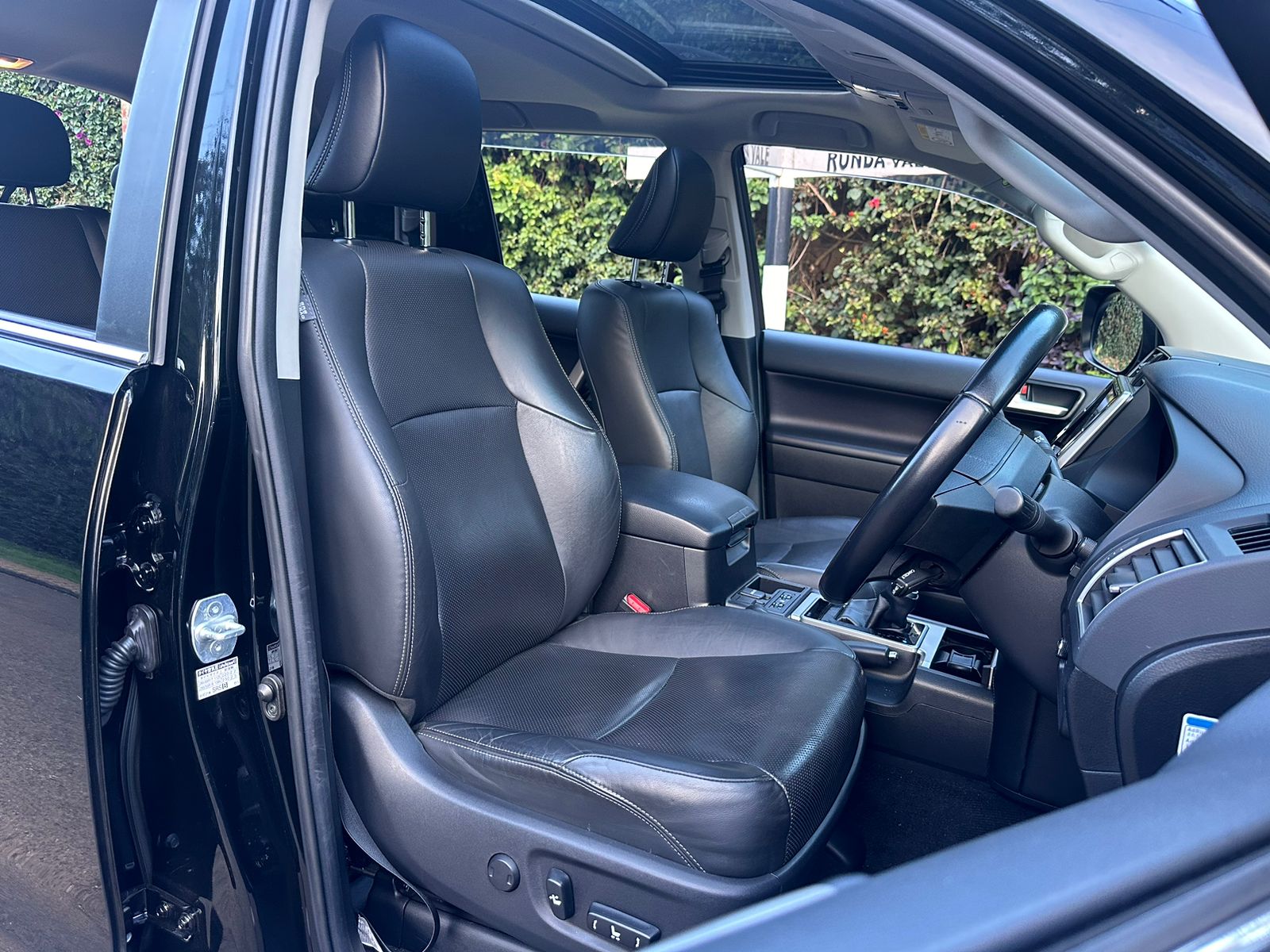 toyota-land-cruiser-prado-2019-1403