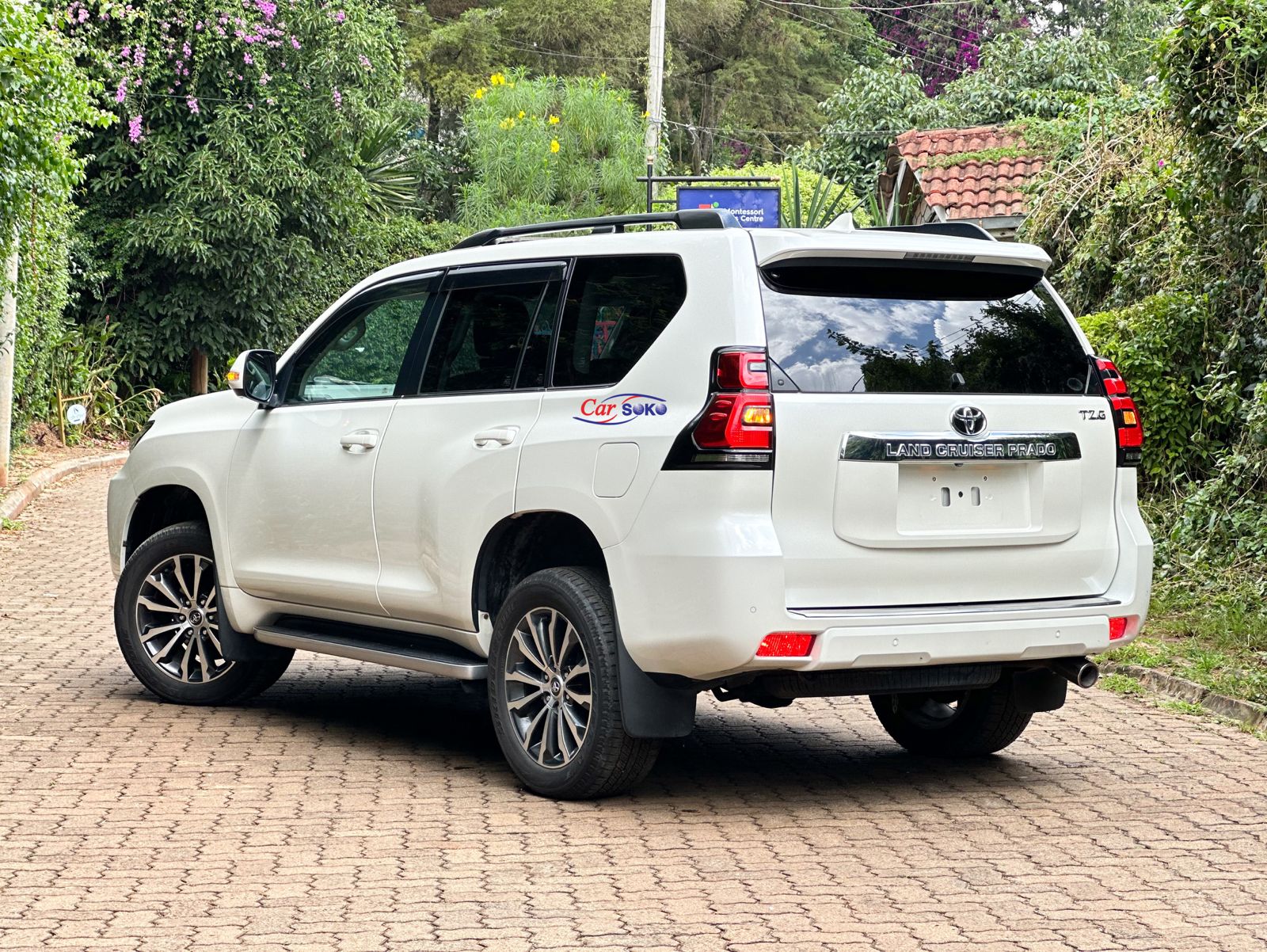 toyota-land-cruiser-prado-2017-1404