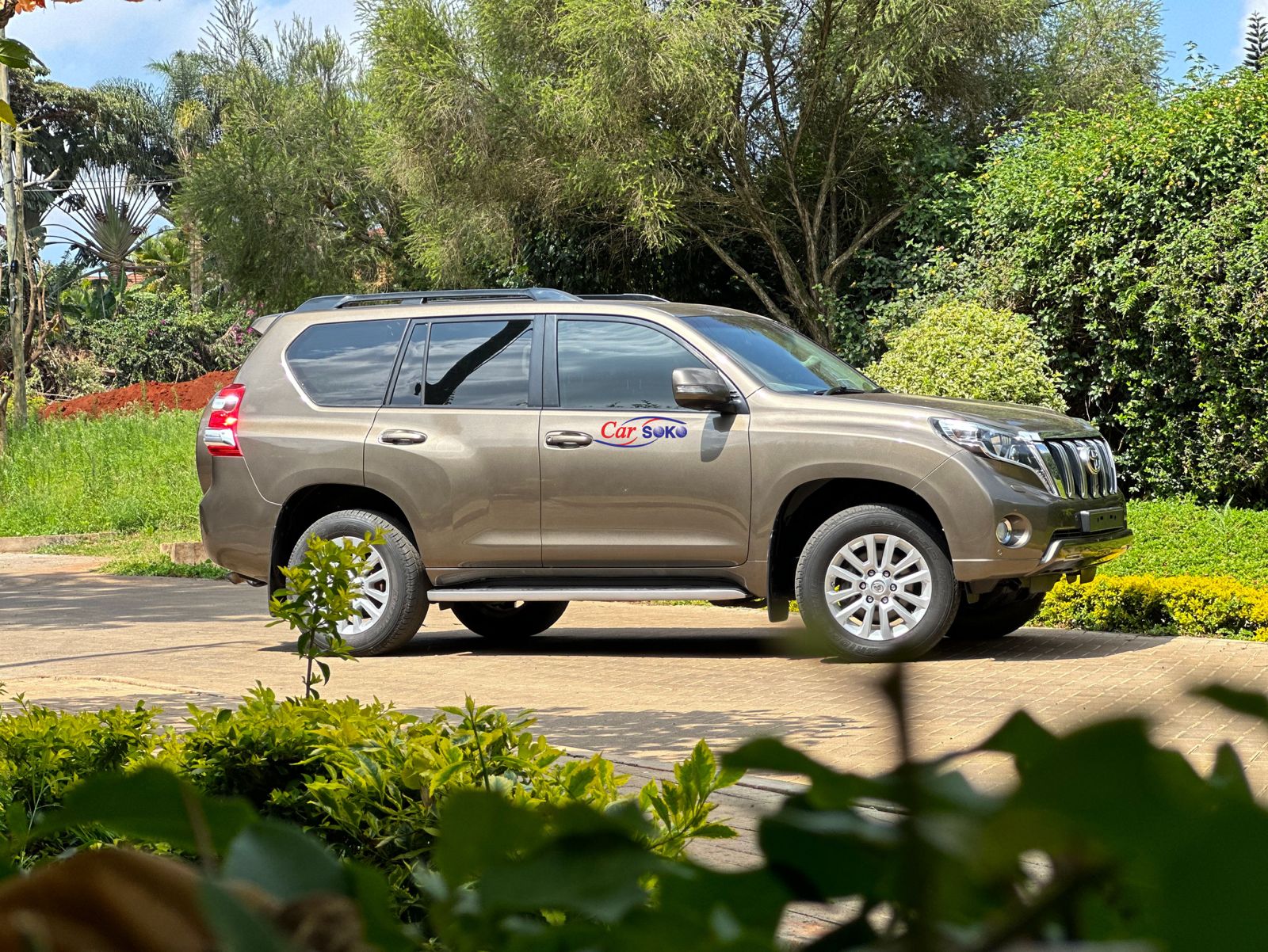 toyota-land-cruiser-prado-2016-1412