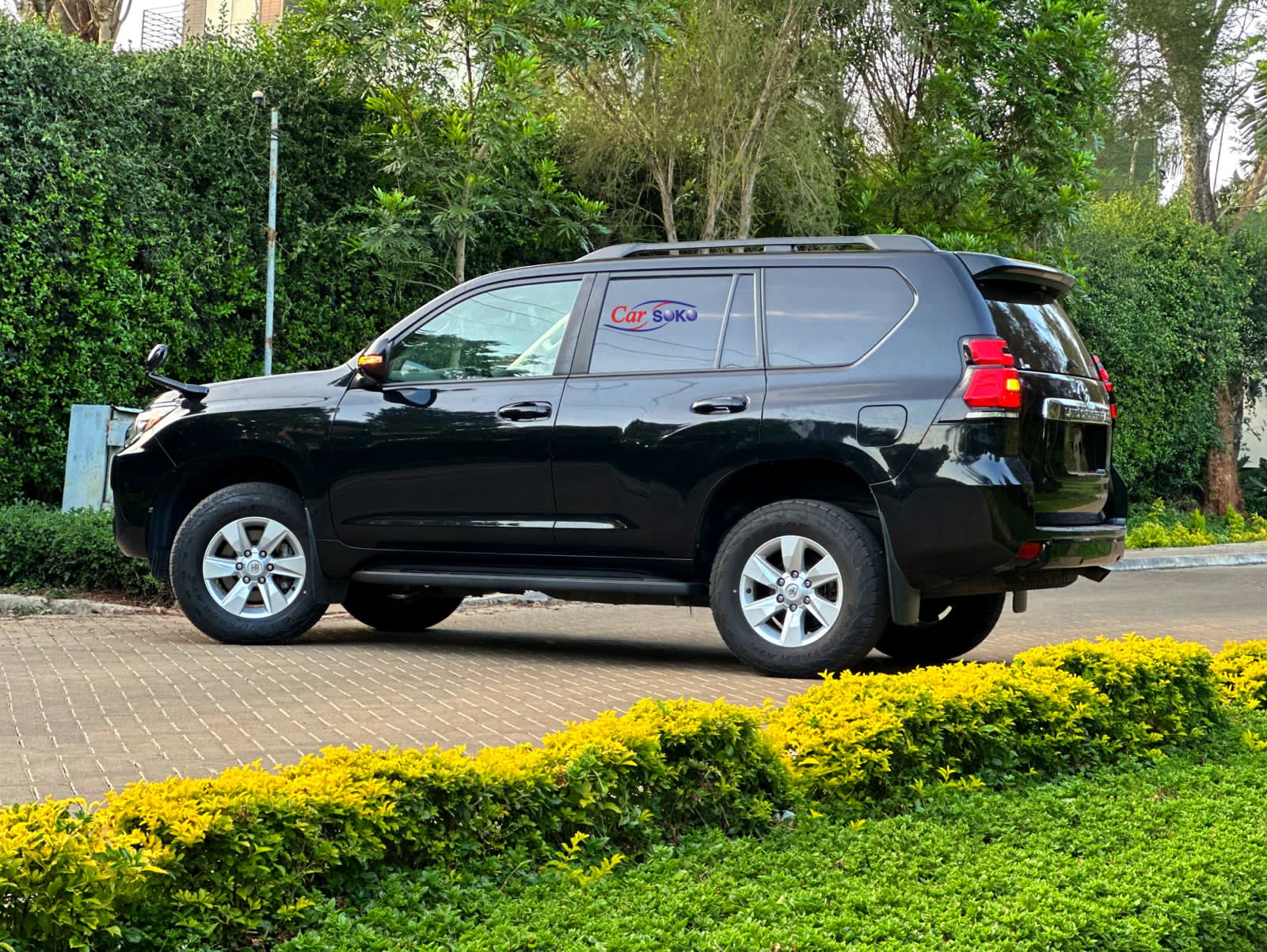 toyota-land-cruiser-prado-2018-1416