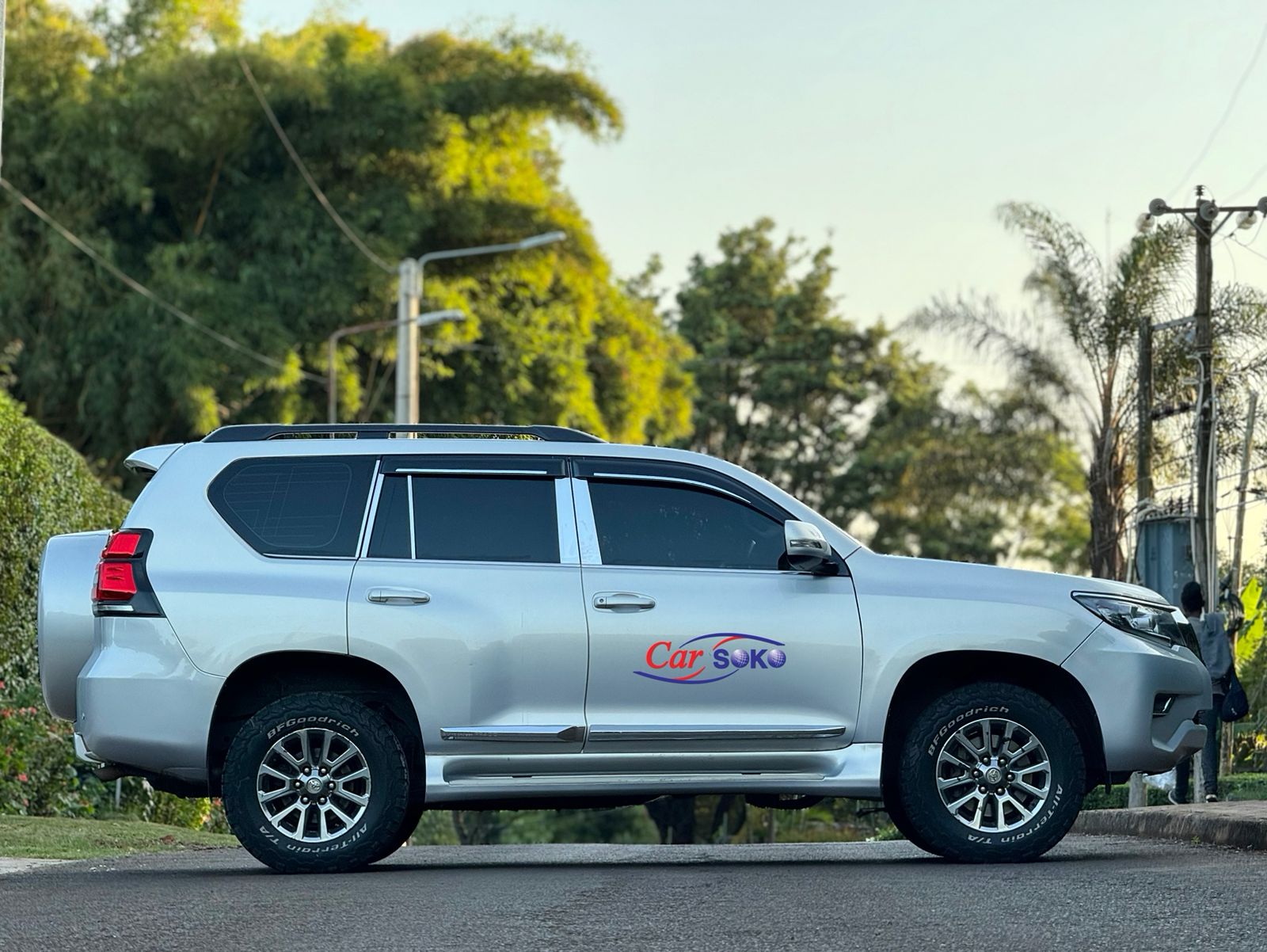 toyota-land-cruiser-prado-2010-1417