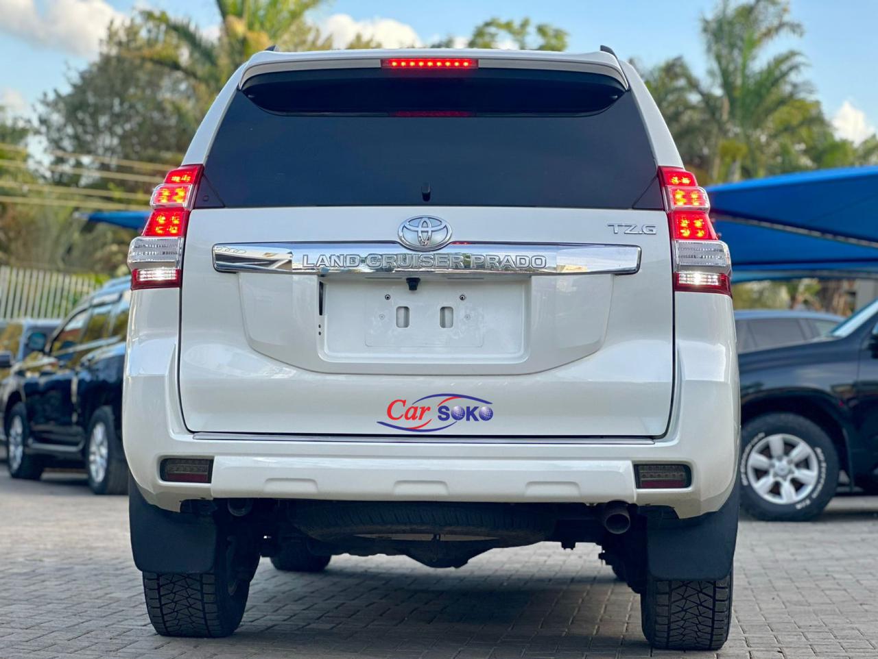 toyota-land-cruiser-prado-2016-1419