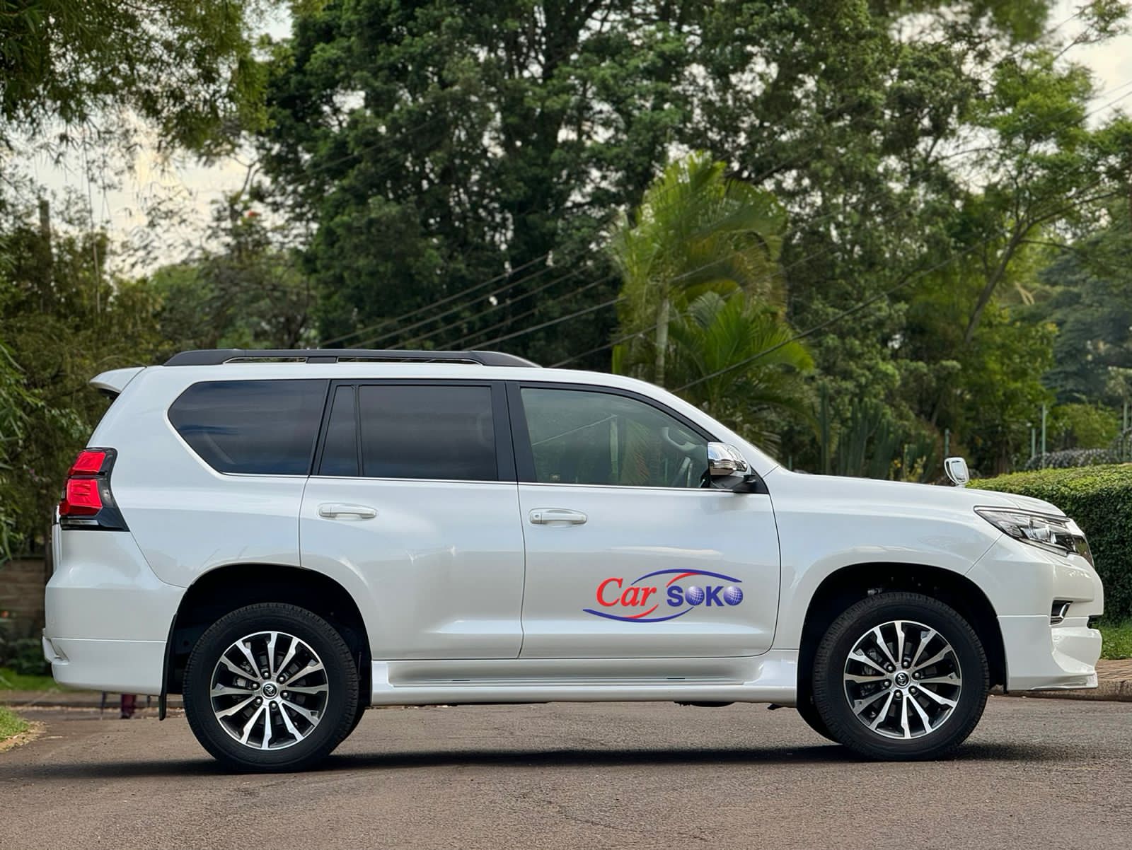 toyota-land-cruiser-prado-2017-1425