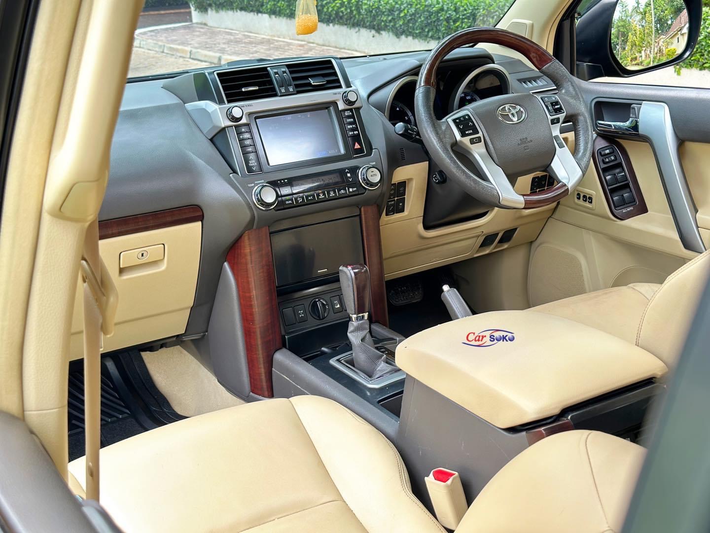 toyota-land-cruiser-prado-2015-1427