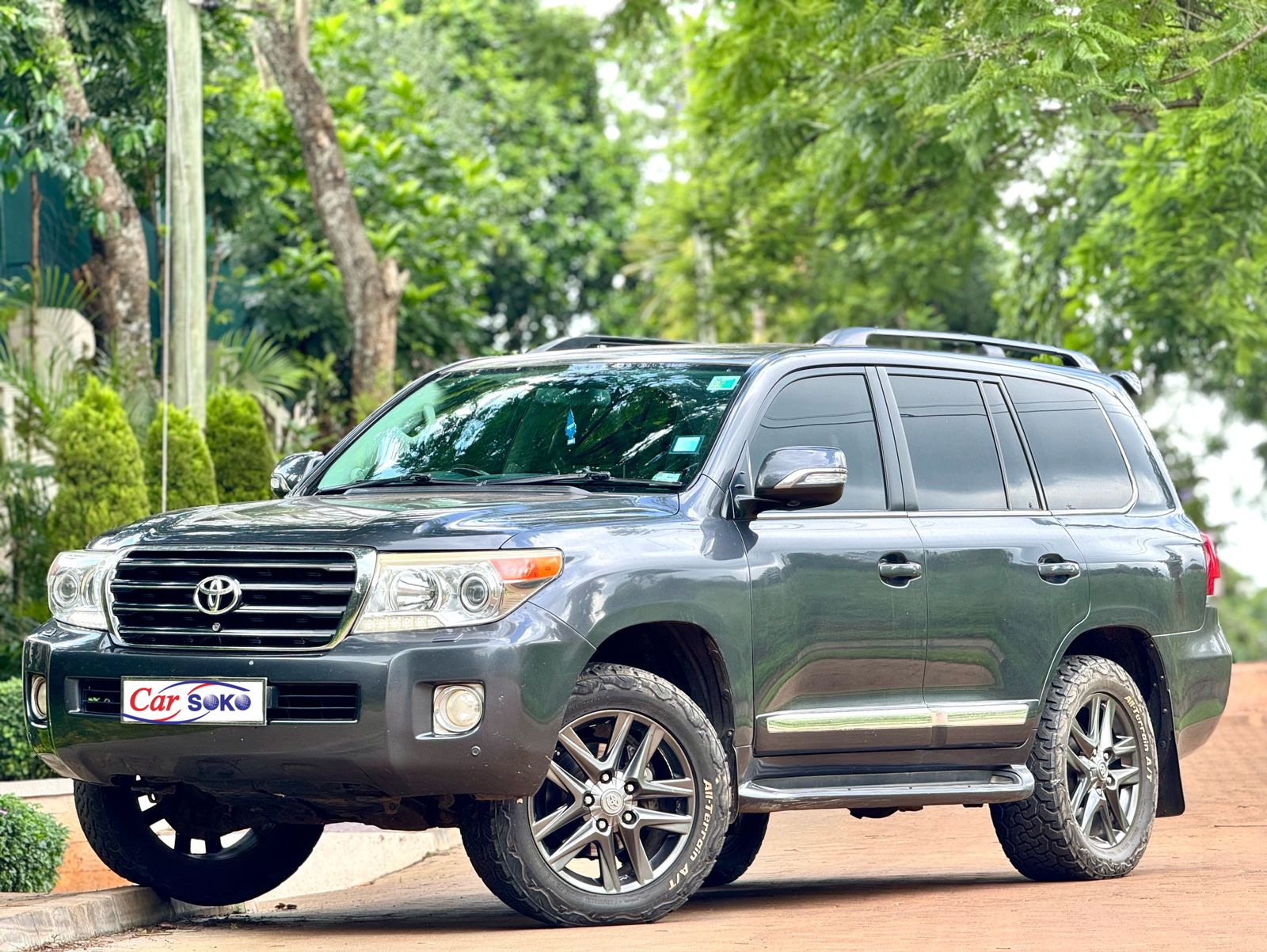 toyota-land-cruiser-2012-1435