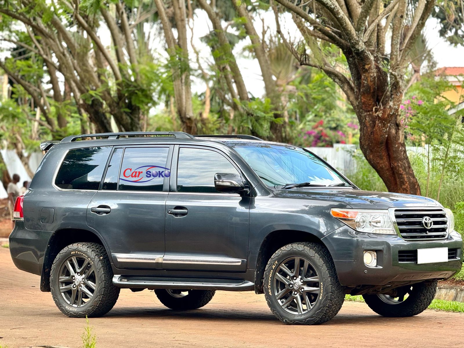 toyota-land-cruiser-2012-1435