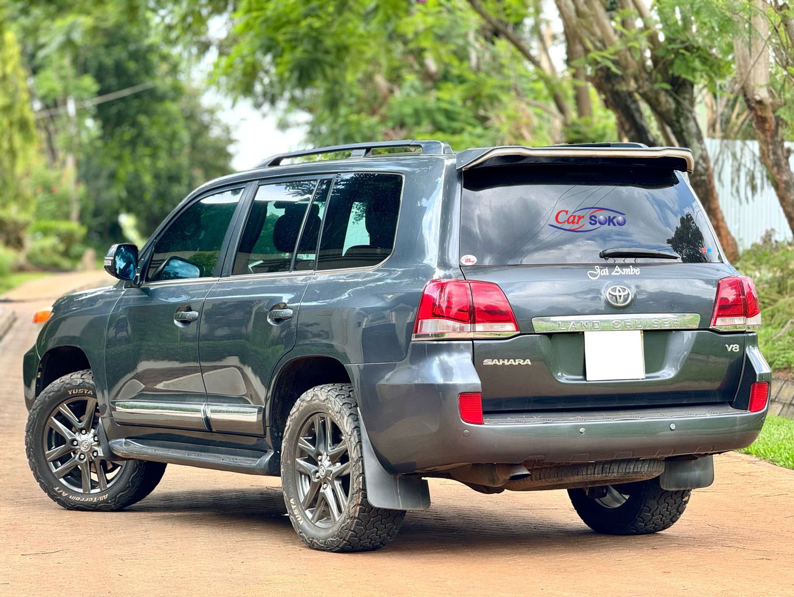 toyota-land-cruiser-2012-1435