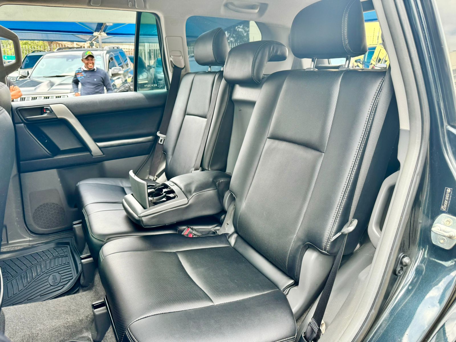 toyota-land-cruiser-prado-2010-1436