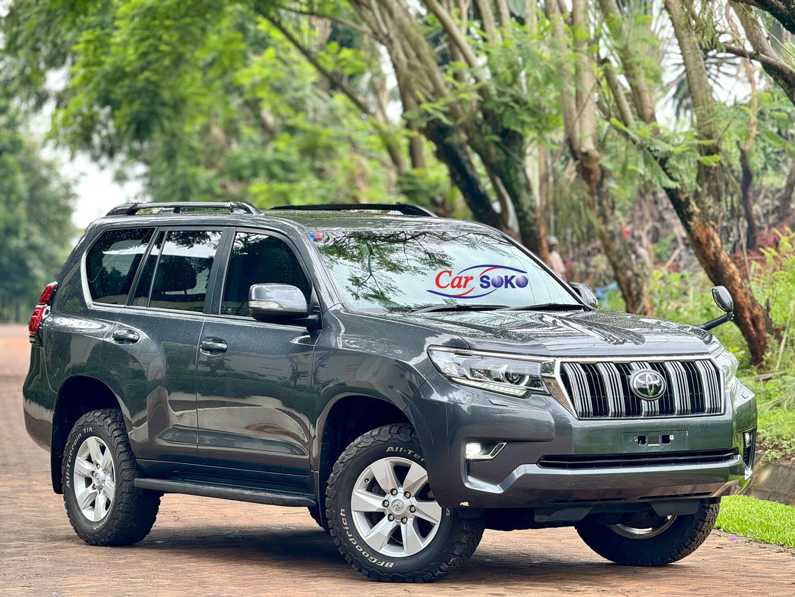 toyota-land-cruiser-prado-2017-1437