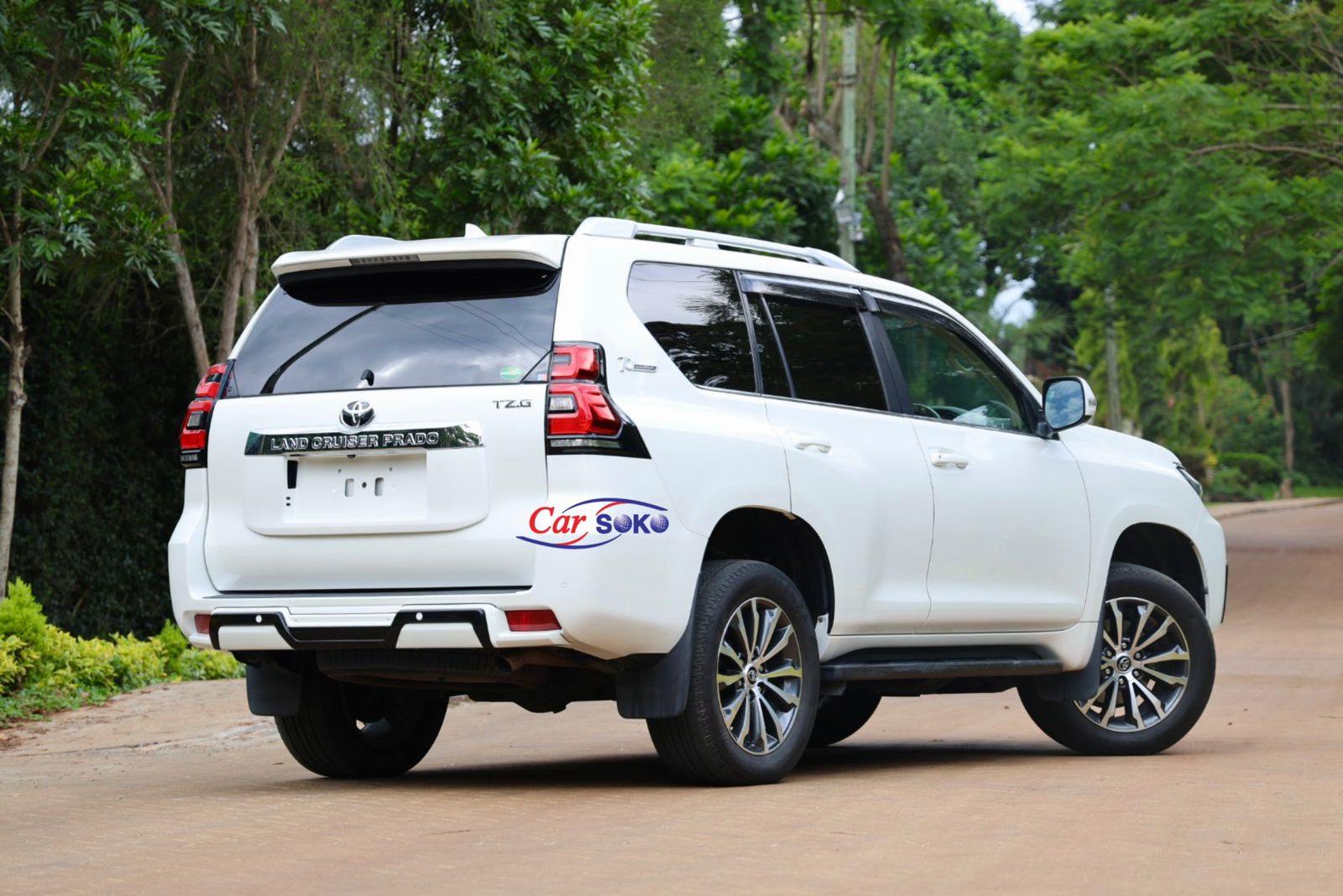 toyota-land-cruiser-prado-2018-1447