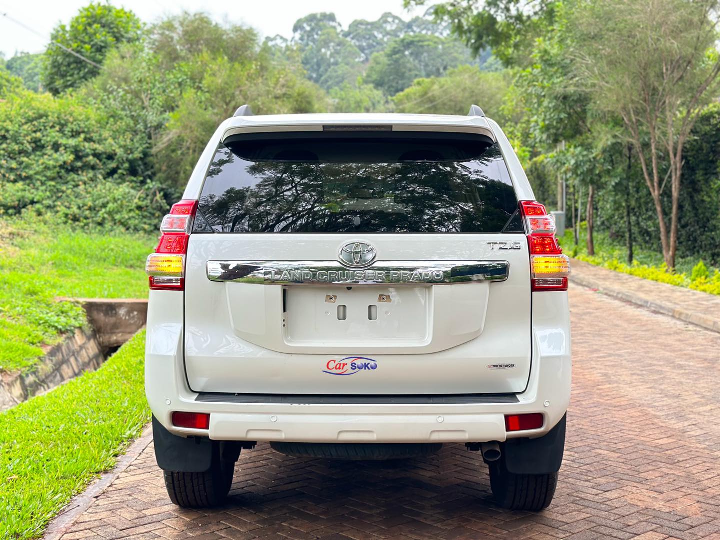 toyota-land-cruiser-prado-2016-1461