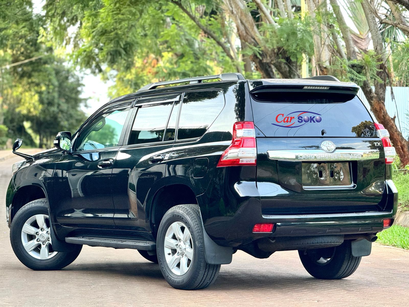 toyota-land-cruiser-prado-2017-1465