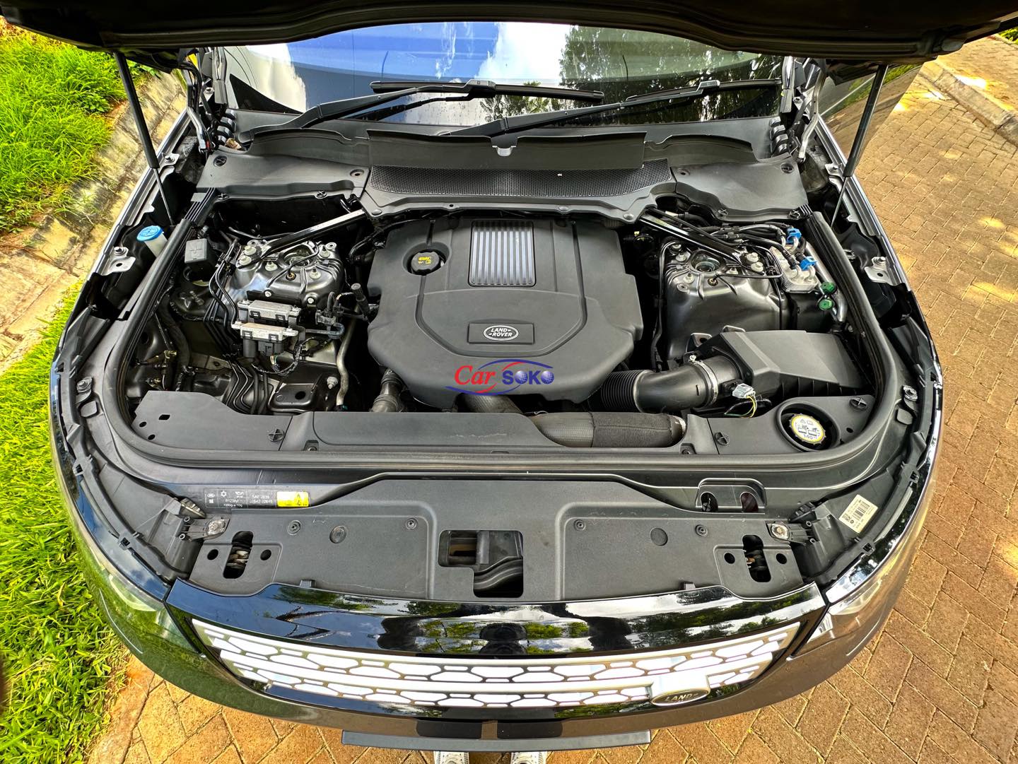 land-rover-discovery-v-2017-1470