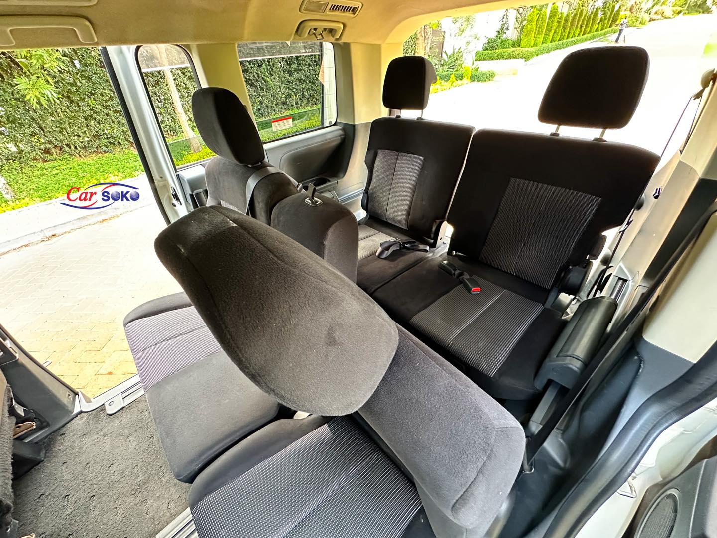 mitsubishi-delica-2012-1480