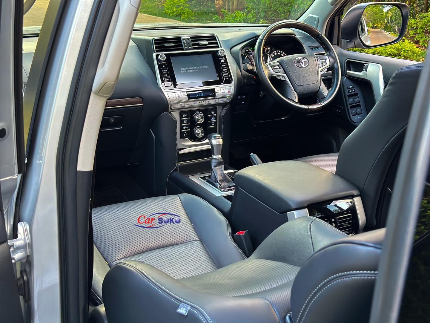 toyota-land-cruiser-prado-2018-1486