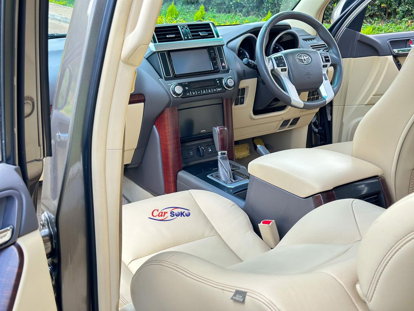 toyota-land-cruiser-prado-2016-1492