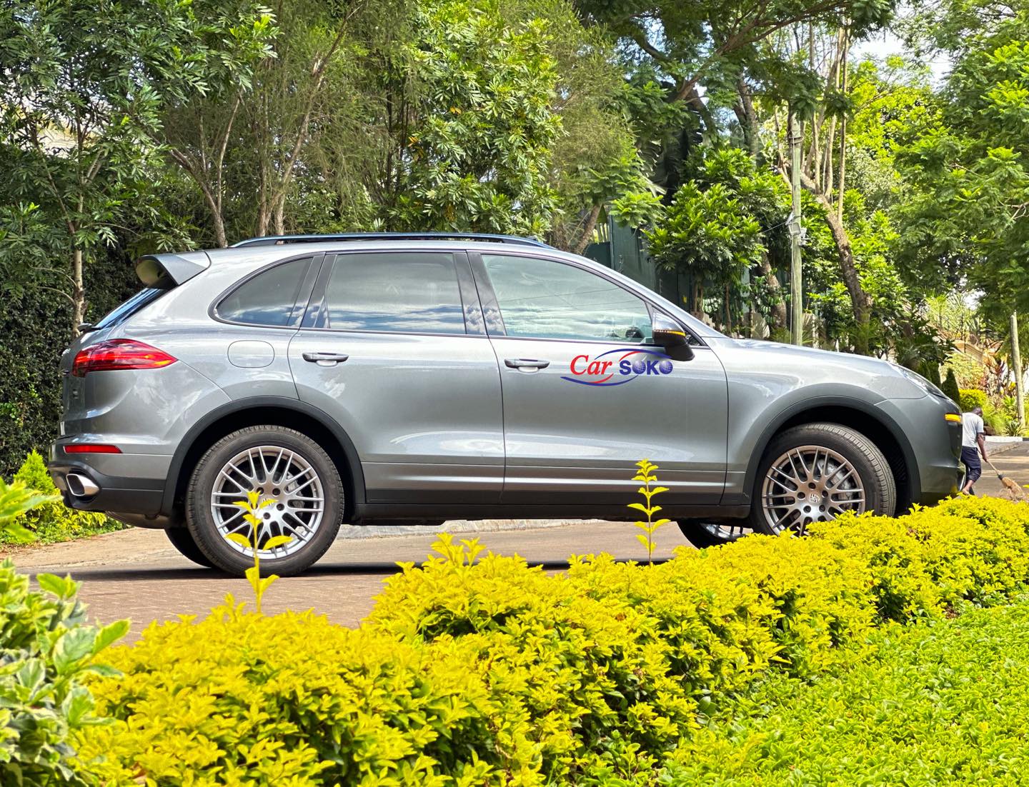 porsche-cayenne-2016-1493