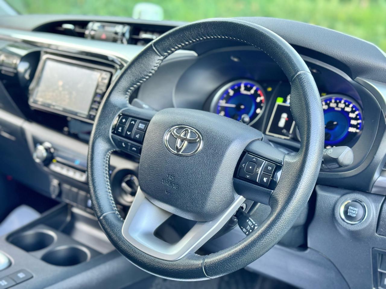 toyota-hilux-2018-1495