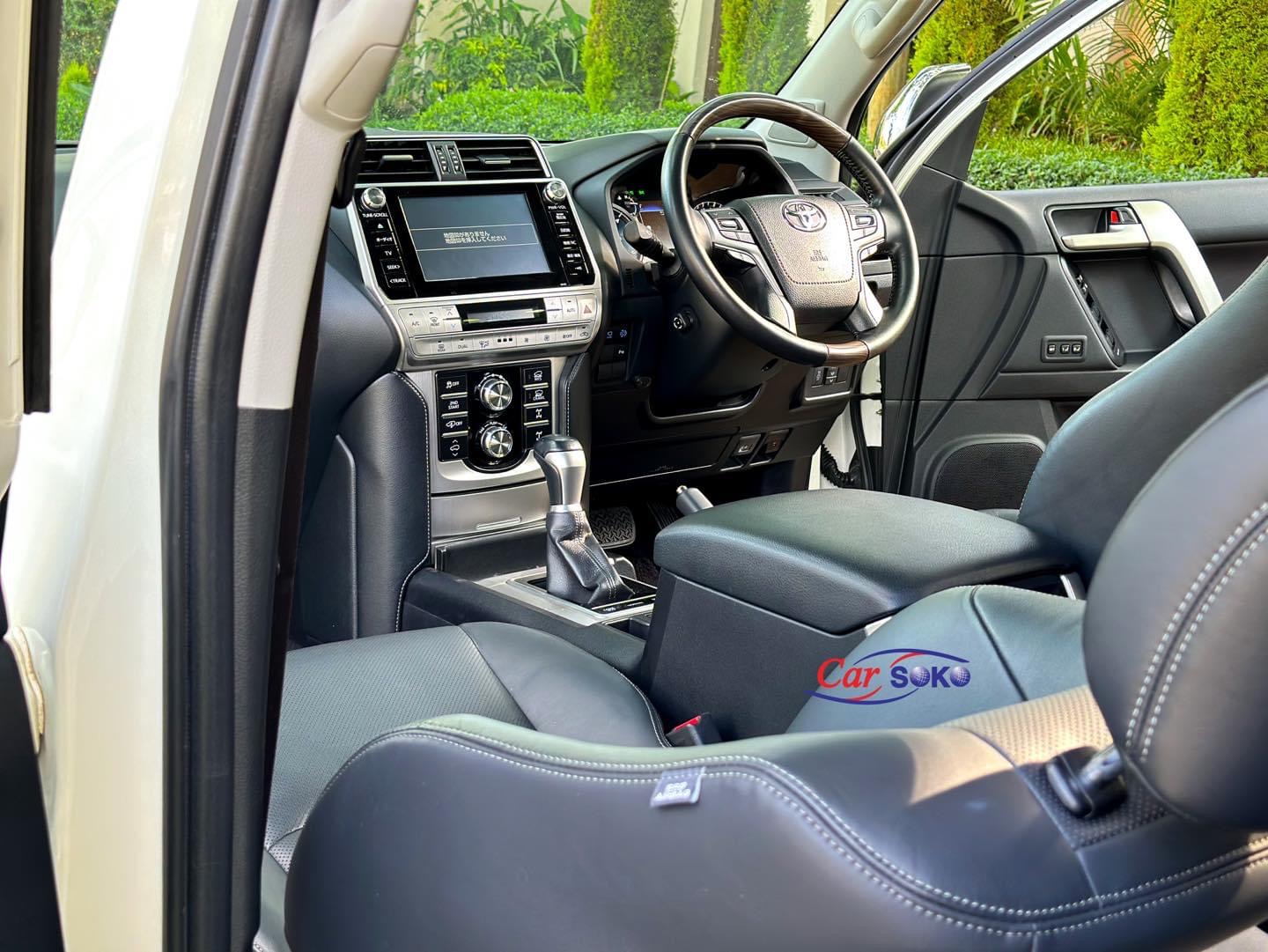 toyota-land-cruiser-prado-2018-1504