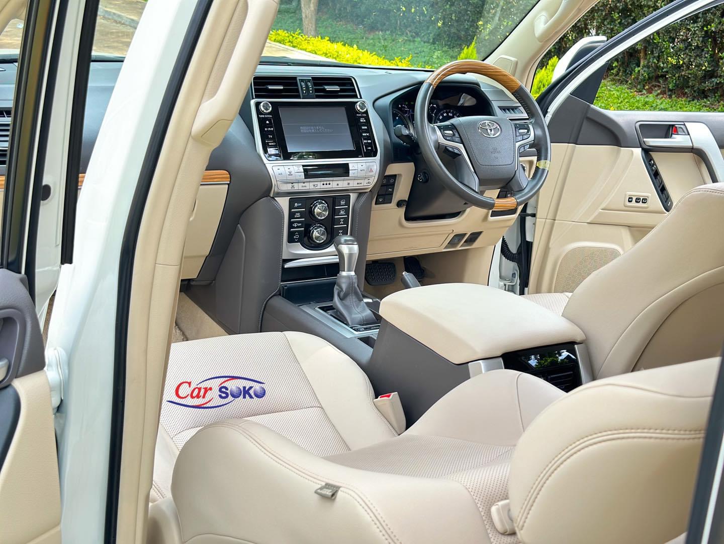 toyota-land-cruiser-prado-2018-1506