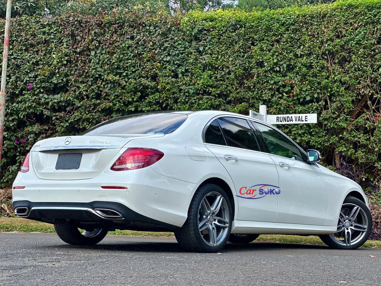 mercedes-benz-e200-2017-1512