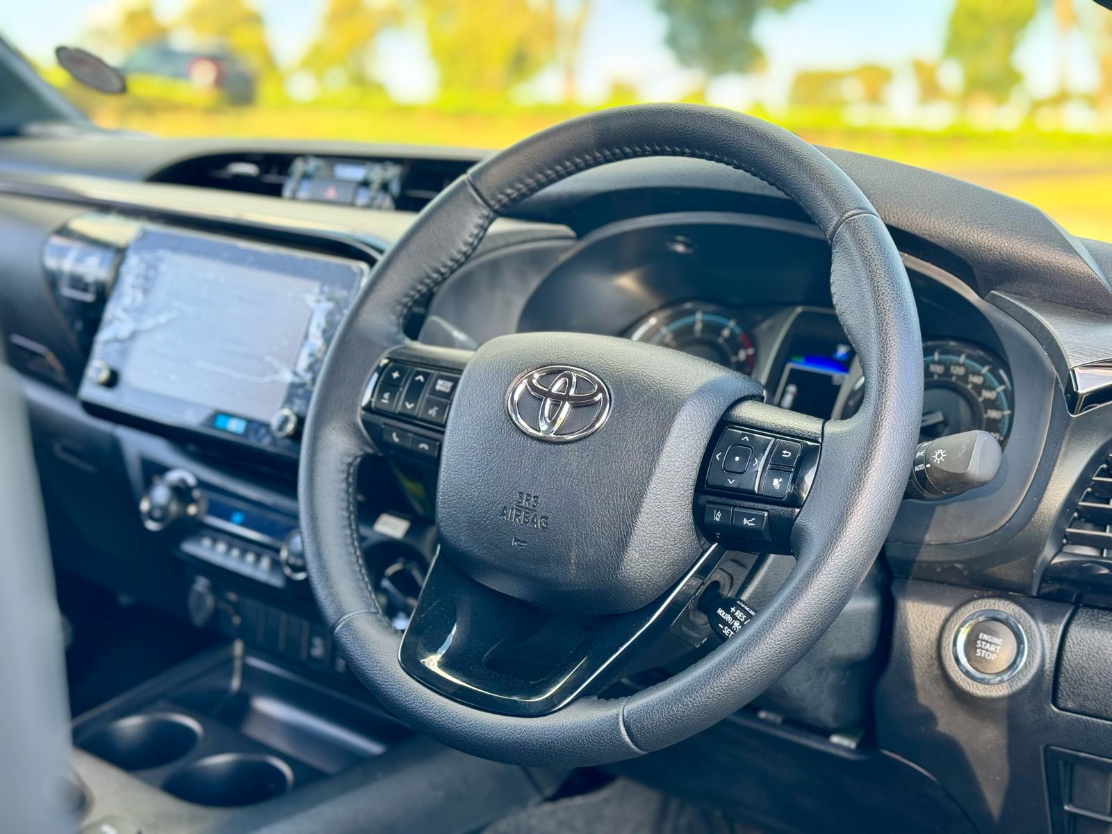 toyota-hilux-2022-1523