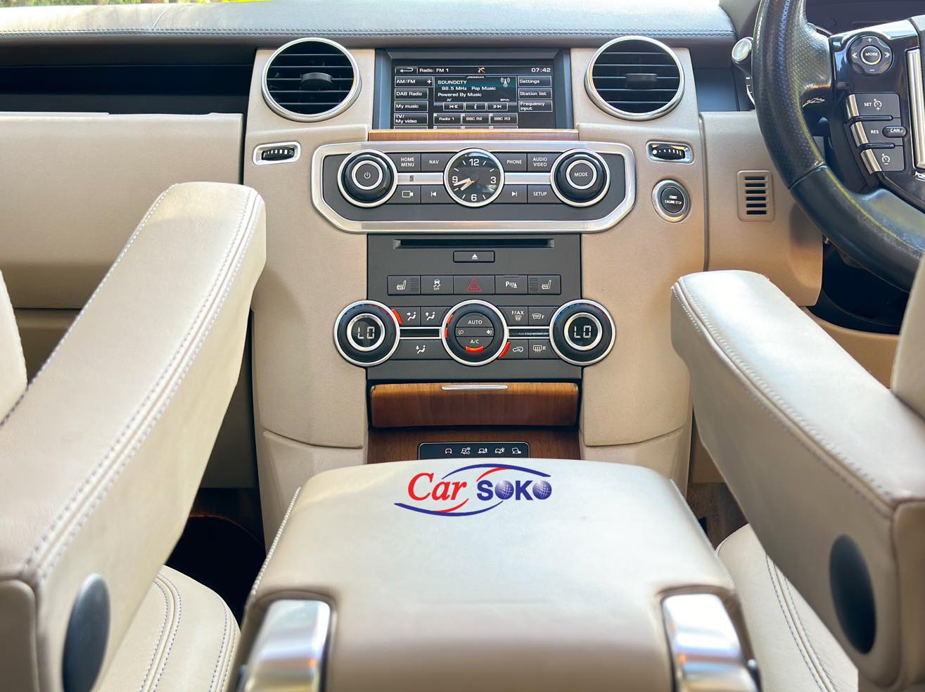land-rover-discovery-iv-2016-1541