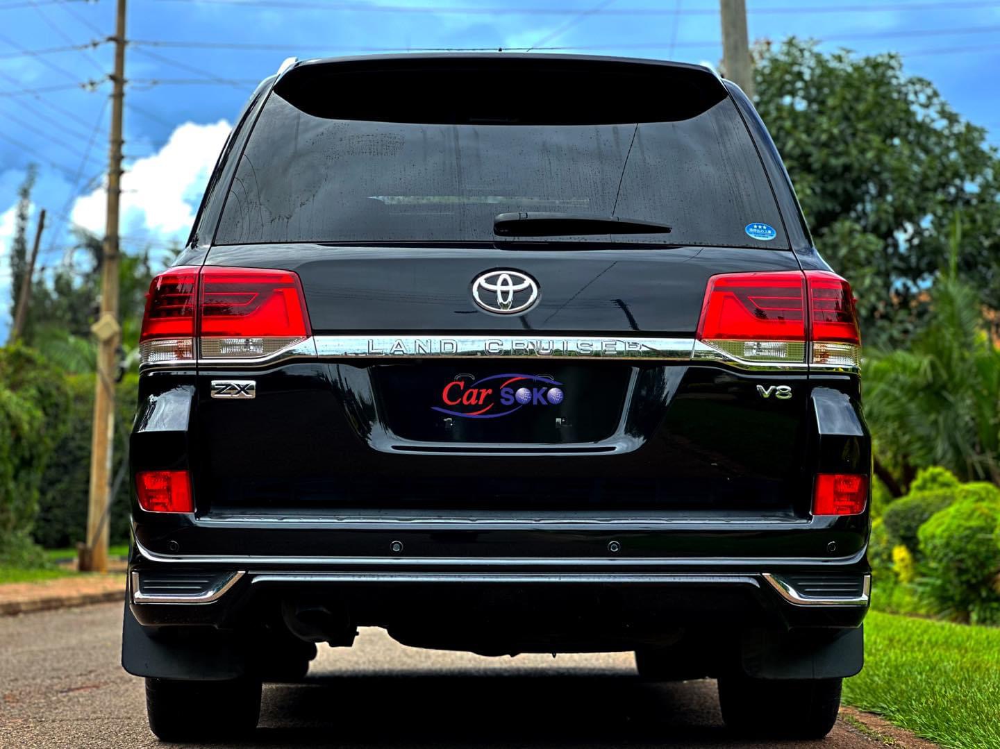 toyota-land-cruiser-2016-1585