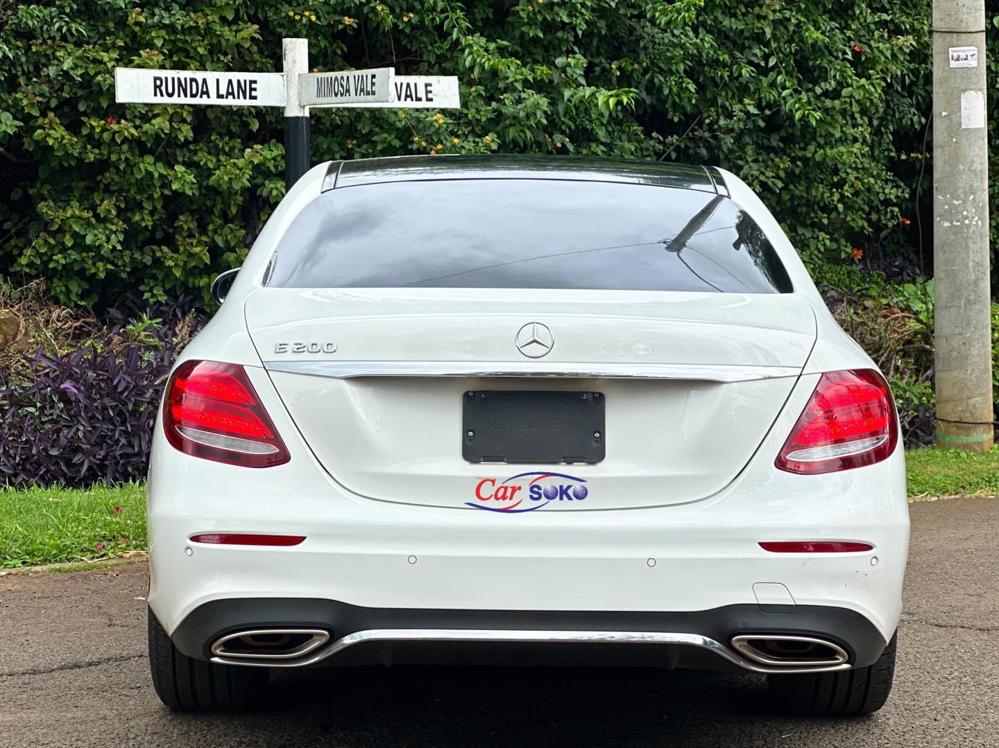 mercedes-benz-e200-2017-1586