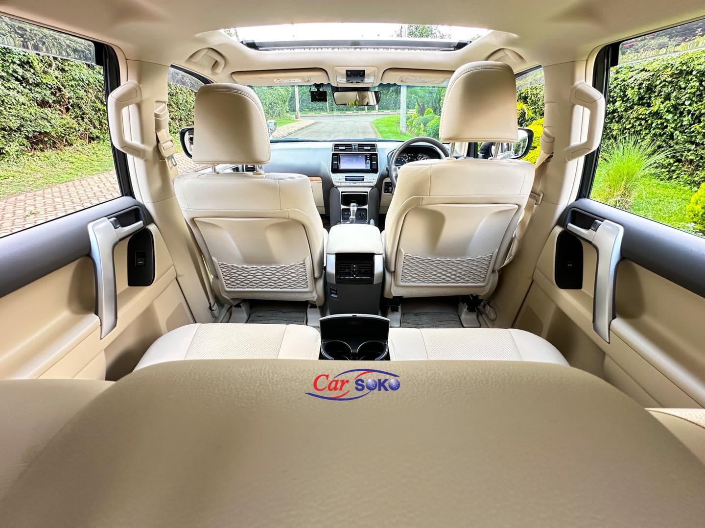 toyota-land-cruiser-prado-2017-1588
