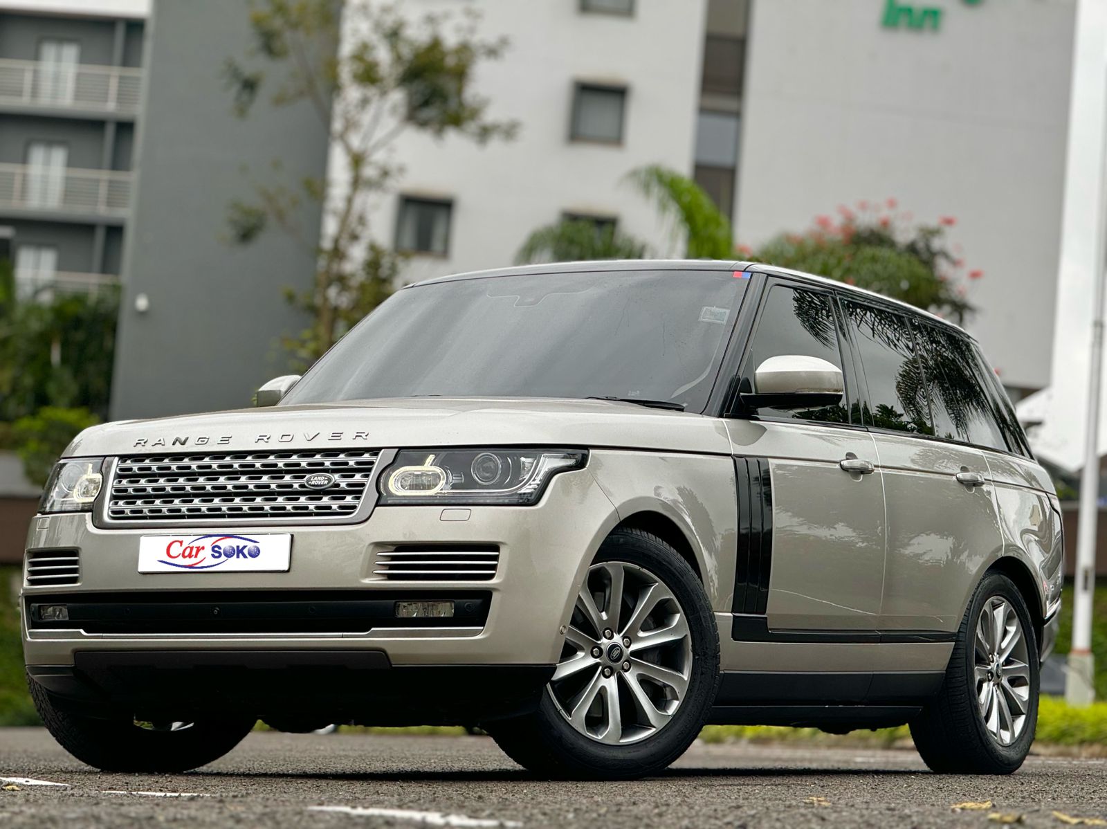 land-rover-rangerover-vogue-2015-1612