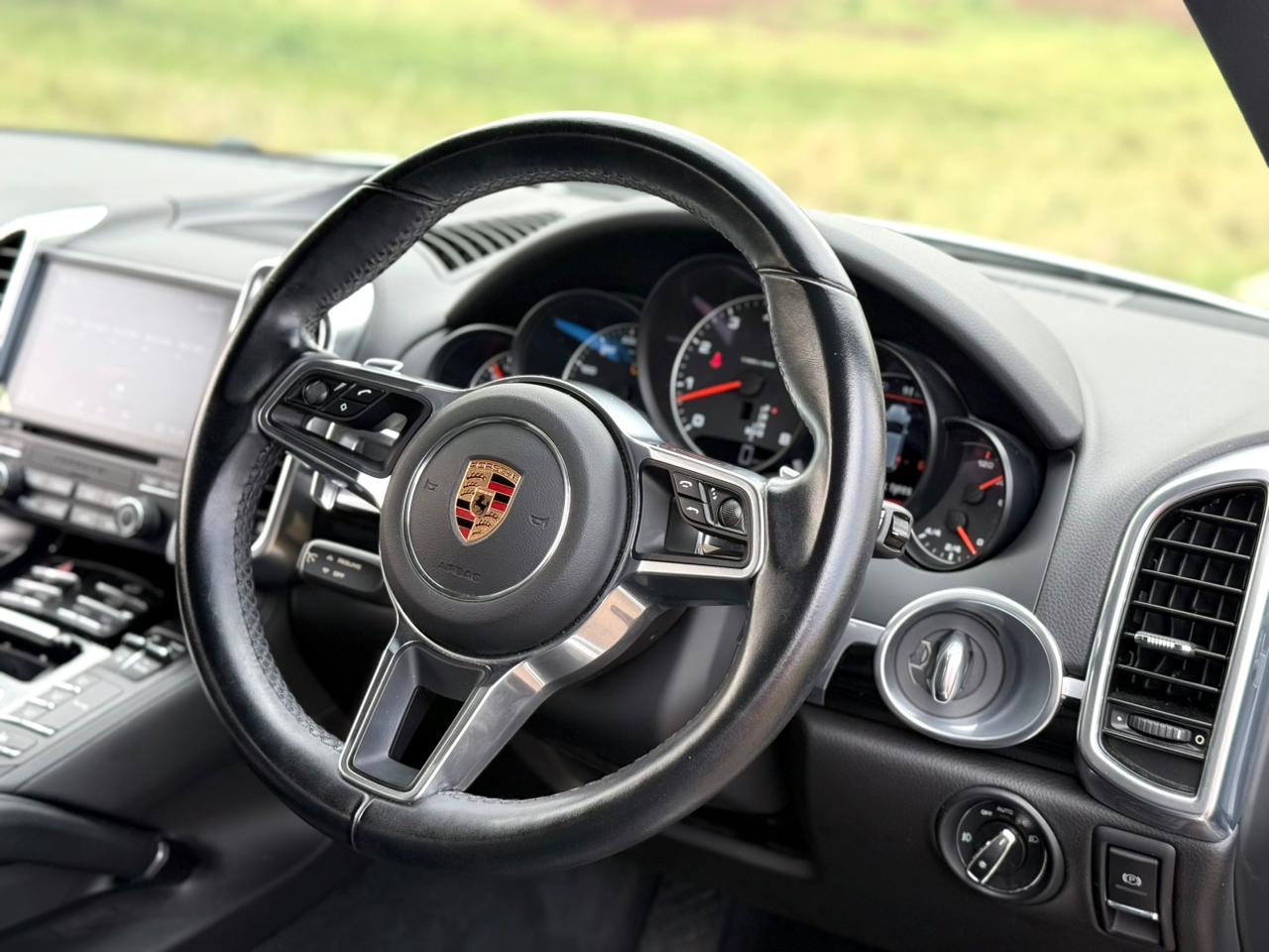 porsche-cayenne-platinum-edition-2018-1887